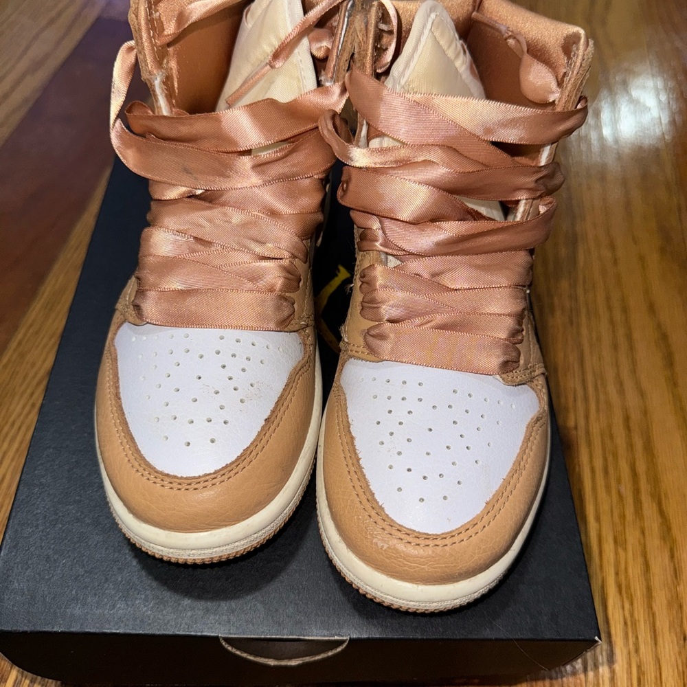 Jordan 1 - Picture 2 of 5